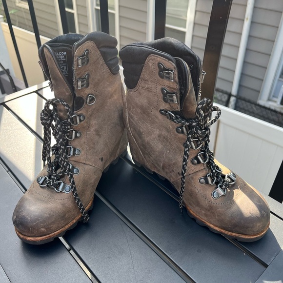 Sorel Conquest wedge boot. Size 7 - Picture 4 of 6